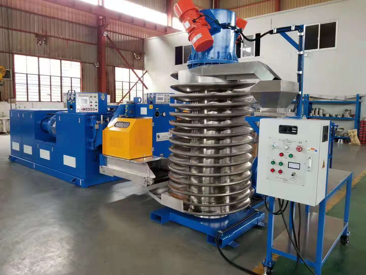 橡膠預成型機